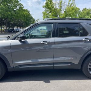 FORD EXPLORER XLT - 4