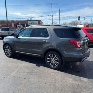 FORD EXPLORER PLATINUM - 5