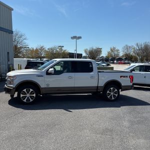 FORD F-150 KING RANCH - 3