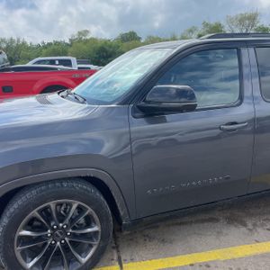 JEEP GRAND WAGONEER L SERIES III OBSIDIAN - 2