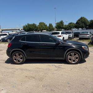 2016 Mercedes-BENZ GLA 照片 10
