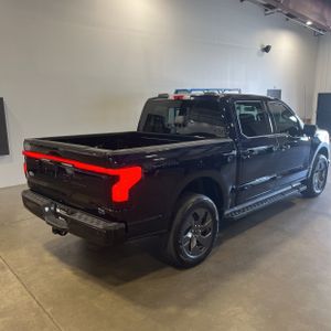 FORD F-150 LIGHTNING LARIAT - 8