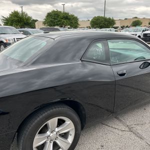 DODGE CHALLENGER SXT - 8