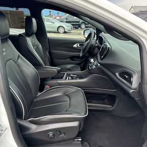 2025 Chrysler PACIFICA LIMITED — миниатюра 33