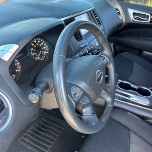 2017 Nissan PATHFINDER SV 照片 59