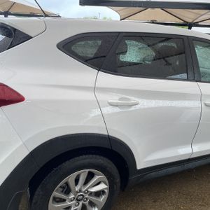 HYUNDAI TUCSON SE - 8