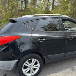 HYUNDAI TUCSON GLS - 9