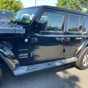 2019 JEEP WRANGLER UNLIMITED SAHARA — фото 4