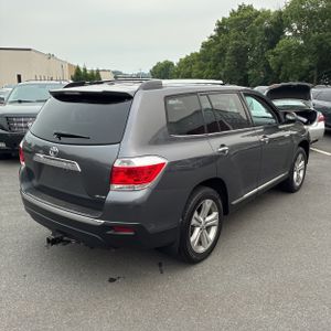 2013 Toyota HIGHLANDER LIMITED — фото 8