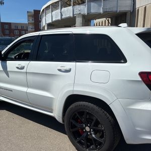 JEEP GRAND CHEROKEE SRT - 6