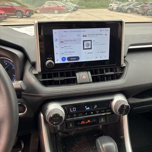 2025 Toyota RAV4 HYBRID XLE — миниатюра 38