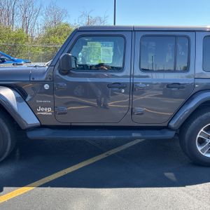 JEEP WRANGLER UNLIMITED SAHARA - 4