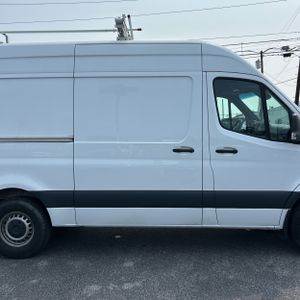 2023 Mercedes-BENZ SPRINTER 2500 — миниатюра 11