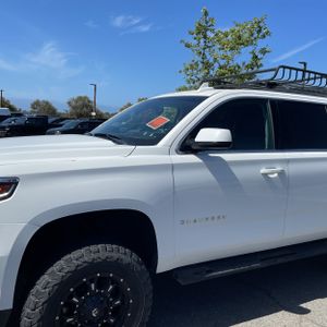 CHEVROLET SUBURBAN - 2