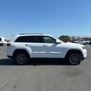 JEEP GRAND CHEROKEE LAREDO E - 10