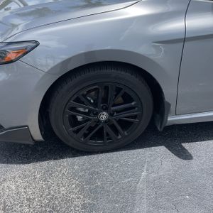 2025 Toyota CAMRY SE thumbnail 17
