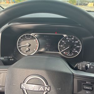 2025 Nissan ROGUE S — миниатюра 39