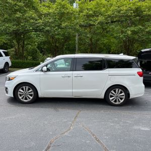 KIA SEDONA - 3
