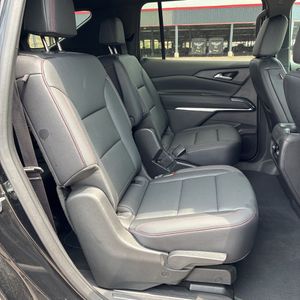 2025 Chevrolet TRAVERSE Z71 照片 35