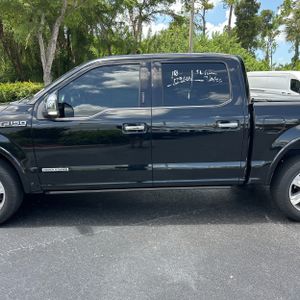 2018 FORD F-150 PLATINUM photo 4