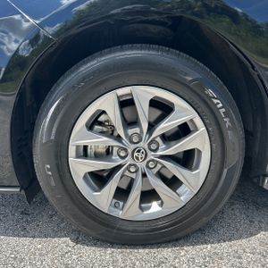 2025 Toyota SIENNA LE 8-PASSENGER 照片 17