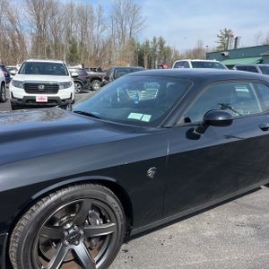DODGE CHALLENGER SRT HELLCAT - 2