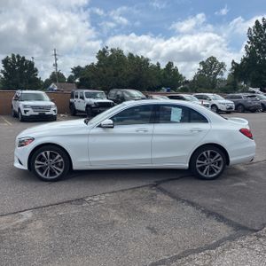 2019 Mercedes-BENZ C-CLASS photo 3