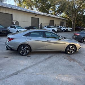 HYUNDAI ELANTRA SEL CONVENIENCE - 10