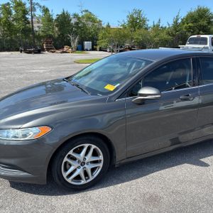 FORD FUSION SE - 2