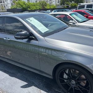 صورة 9 لـ 2019 Mercedes-BENZ E-CLASS AMG