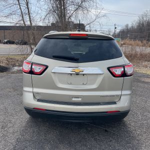 CHEVROLET TRAVERSE LT - 7