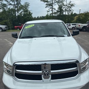 2024 RAM 1500 CLASSIC SLT — миниатюра 15