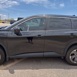 صورة 4 لـ 2024 Nissan ROGUE SV