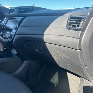 2018 Nissan ROGUE S thumbnail 59