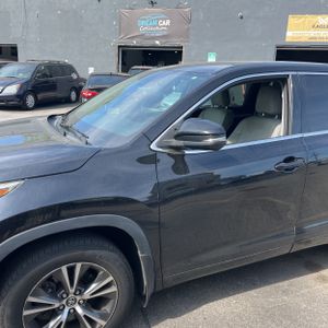 TOYOTA HIGHLANDER - 2