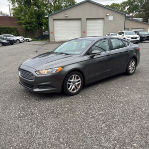FORD FUSION SE - 1
