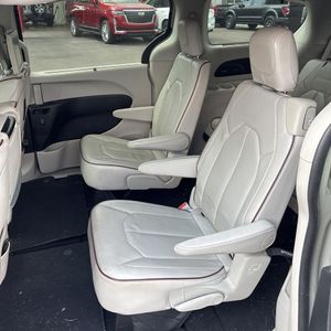 2017 Chrysler PACIFICA LIMITED — миниатюра 34