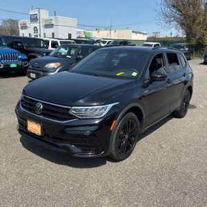 VOLKSWAGEN TIGUAN SE R-LINE BLACK 4MOTION - 1