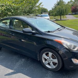 صورة مصغرة 13 لـ 2013 Hyundai ELANTRA GLS