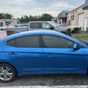 2018 Hyundai ELANTRA SEL 照片 10