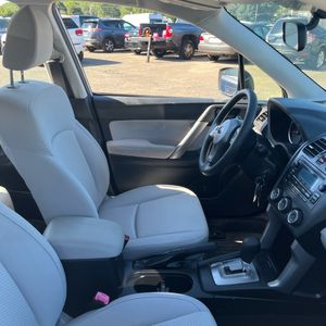 صورة 33 لـ 2015 Subaru FORESTER 2.5I