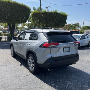 صورة 5 لـ 2024 Toyota RAV4 XLE PREMIUM