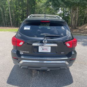 2017 Nissan PATHFINDER SV — фото 7