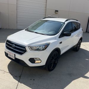 FORD ESCAPE SE - 1