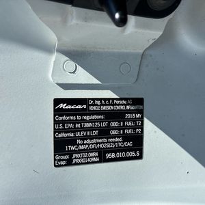 2018 Porsche MACAN BASE — фото 50