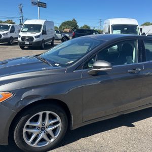 صورة 2 لـ 2016 FORD FUSION SE