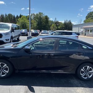 صورة 4 لـ 2017 Honda CIVIC LX