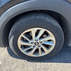 صورة مصغرة 17 لـ 2017 Hyundai TUCSON SE