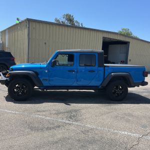 JEEP GLADIATOR SPORT - 3