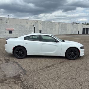 DODGE CHARGER SXT - 10